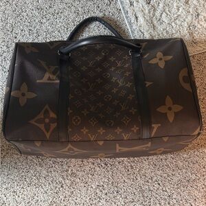 Brown duffle 😍😍